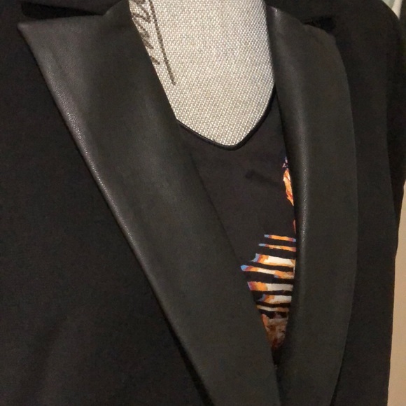 Elora black blazer worth faux leather trim - Picture 2 of 6